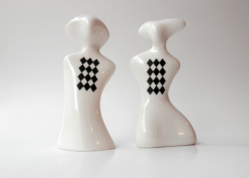 Salt and Pepper Shakers, Black and White, Porcelain, Ceramics and Pottery, Handmade Gift, Serveware, Table Decor zdjęcie 5