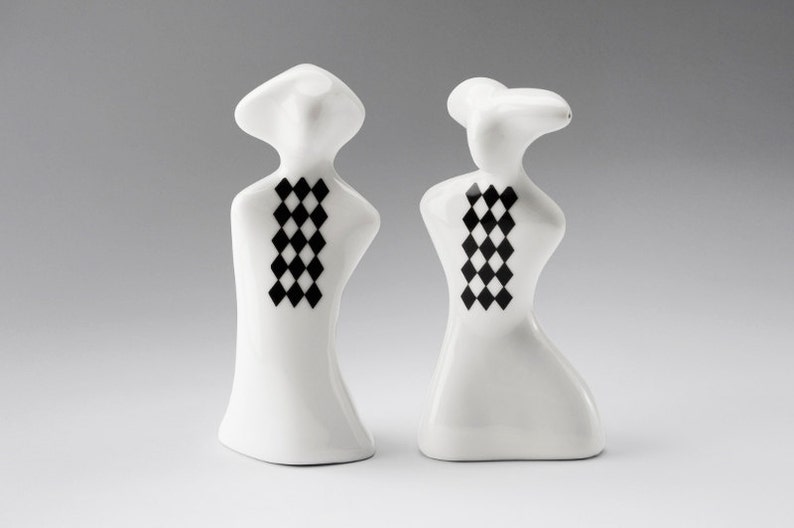 Salt and Pepper Shakers, Black and White, Porcelain, Ceramics and Pottery, Handmade Gift, Serveware, Table Decor zdjęcie 2