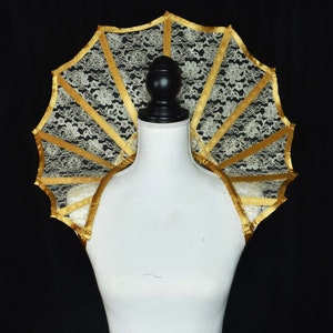 Short Spiked Lace Elizabethan Collar