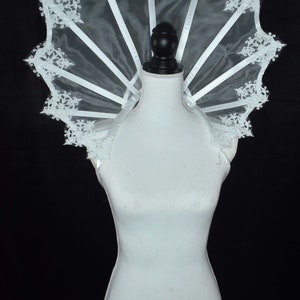 Organza Ornate Elizabethan Collar White