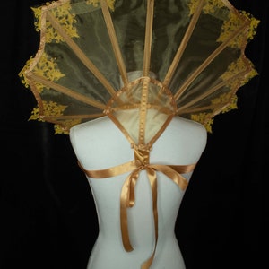 Organza Ornate Elizabethan Collar image 4