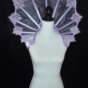 Organza Ornate Elizabethan Collar Lilac