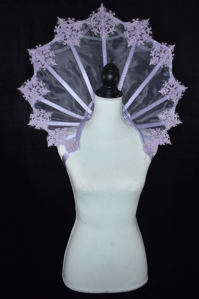 Organza Ornate Elizabethan Collar Lilac