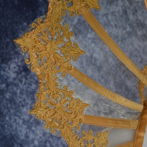 Organza Ornate Elizabethan Collar image 2