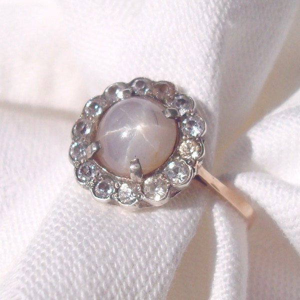 Art Deco Star Sapphire Ring, circ 1920's, set in 12K Gold. Size 7 1/2 and easy to re-size