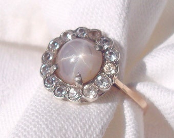 Art Deco Star Sapphire Ring, circ 1920's, set in 12K Gold. Size 7 1/2 and easy to re-size