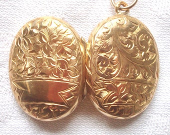 Antique Gold Locket - Victorian Hand Engraved 9K Gold Back & Front Locket