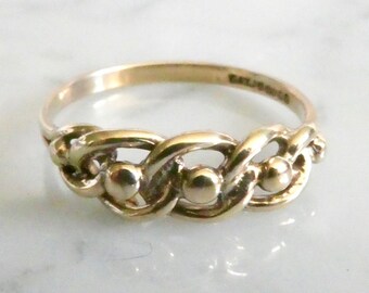 Gold Keeper Ring- 9K All Gold Knot Wedding Band or Right Hand Ring - Size 8 and easy to resize