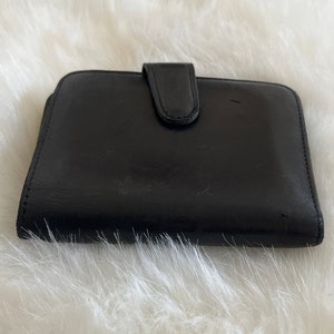Vintage coach, black, leather bifold, snap wallet with snap coin holder and comes with coach dust bag