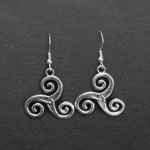 Triskelion earrings: Teen Wolf cosplay prop replica