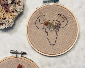 Floral Stier - Kreuzstich Florale Wandkunst