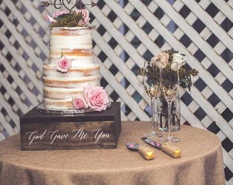Wedding Cake Stand, Personalized Wood Cake Stand, Modern Rustic Cake Display, Custom Engraved Cake Riser, Wedding Table Decor