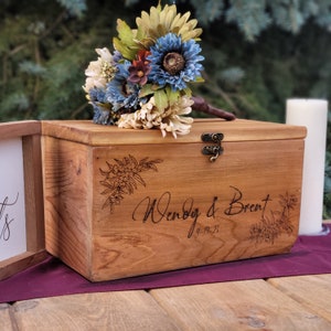 Boîte personnalisée pour carte de mariage, Boîte pour carte de mariage, Décorations de mariage dans une grange, Boîte souvenir de mariage