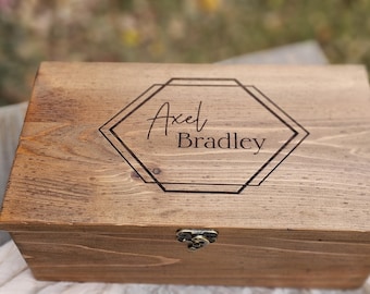 Rustic Cedar Keepsake Box / Personalized engraved wooden box