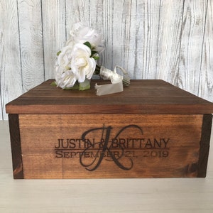 Personalized Rustic Wood Cake Stand: Engraved Wedding Display