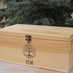 Rustic Cedar Baby Keepsake Box | Custom Engraved Wooden Memory Box