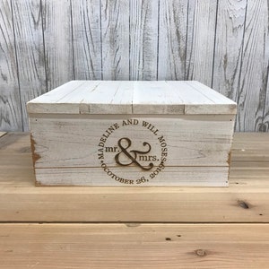 Personalized Rustic Wood Cake Stand: Engraved Wedding Display