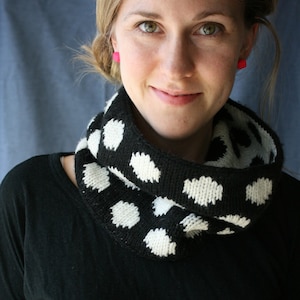 Dots Cowl PDF KNITTING PATTERN