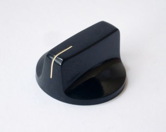 Dakaware Bakelite "stove" radio knob - new old stock - 1950's