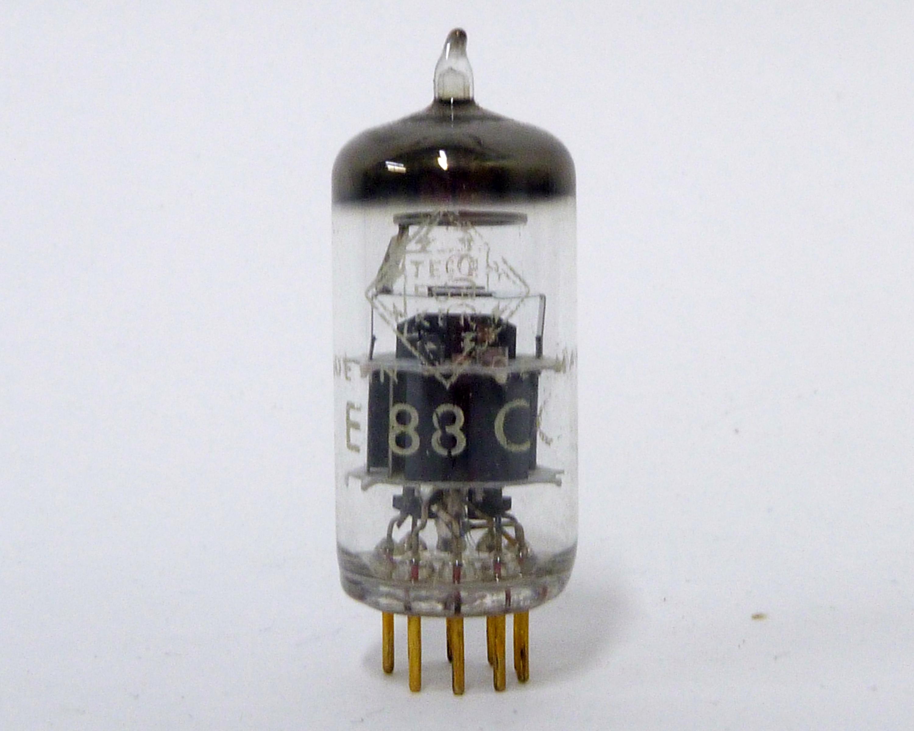 アンプ TELEFUNKEN E88CC ♪♪Telefunken E88CC (6DJ8/ECC88) 金足 NIB品ペア #1、テレフンケン