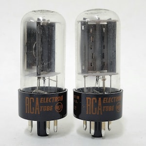 pair: RCA 12AX4GTB vacuum tubes - mint condition - new old stock - original box - Radio Corporation of America electron tube - 12AX4 afbeelding 1
