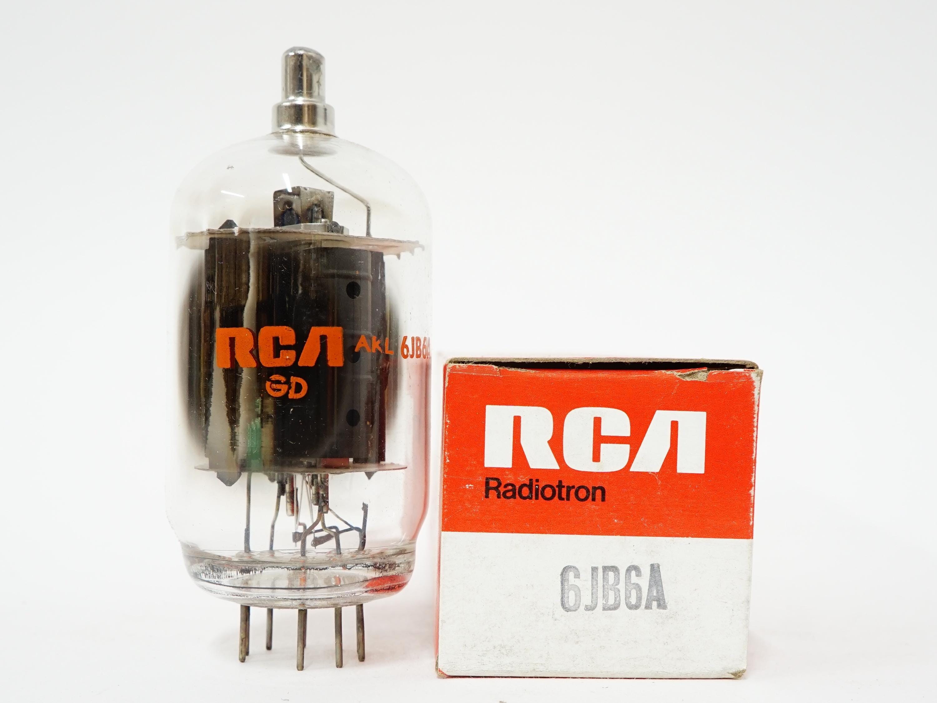 ECC84 / 6CW7 / 6176 Tubes double triodes de faible puissances MARQUES DIVERSES / VARIOUS BRANDS