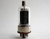 RCA 2E26 vacuum tube - compact octal transmitting tube - black plate