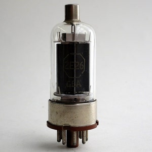 RCA 2E26 vacuum tube - compact octal transmitting tube - black plate