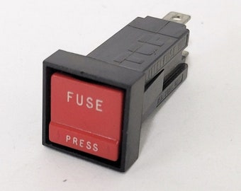 Littelfuse fuse holder with red push-on cap