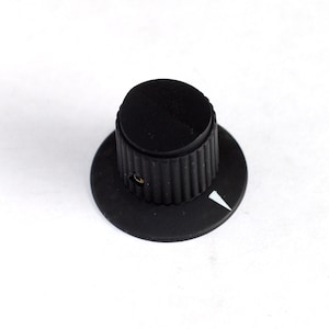 Raytheon 70-3-2G radio knob - matt black with skirt - control knob