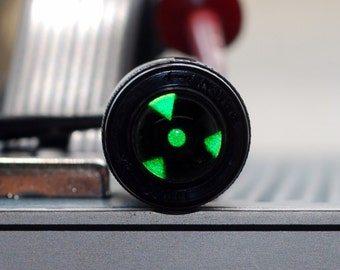 pilot light assembly with mechanical dimmer - amber or green jewel