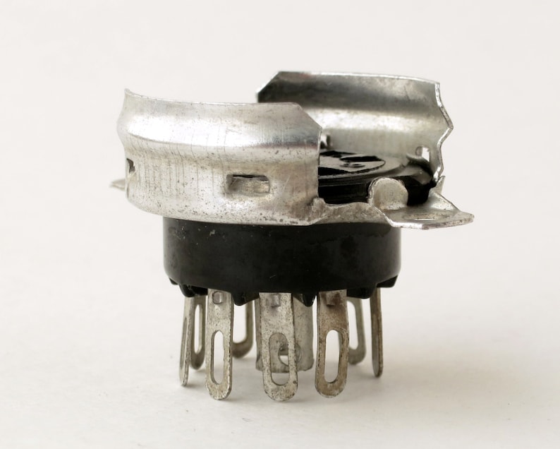 Fisher 400 and 500C replacement 9 pin miniature vacuum tube socket ECC82 tubes ECC83 12AU7 12AX7