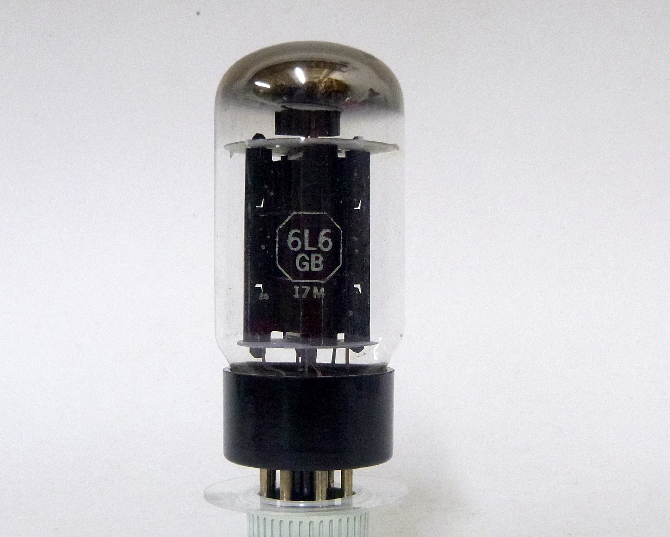 Smoked Glass 6L6G Philco Vacuum Tube Tests as NOS Tv7 (42b3