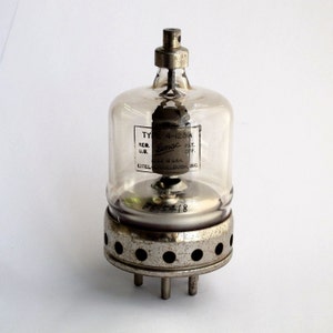Eimac 4-125A vacuum tube - early version with Mykroy base wafer - 125 watt plate dissipation transmitting tube - 4D21 - Eitel McCullough