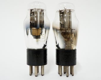 pair: RCA 19 vacuum tubes - engraved base - type 19 - ST envelope