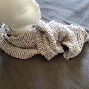 Hand-Knit Light Gray Velvet Scarf