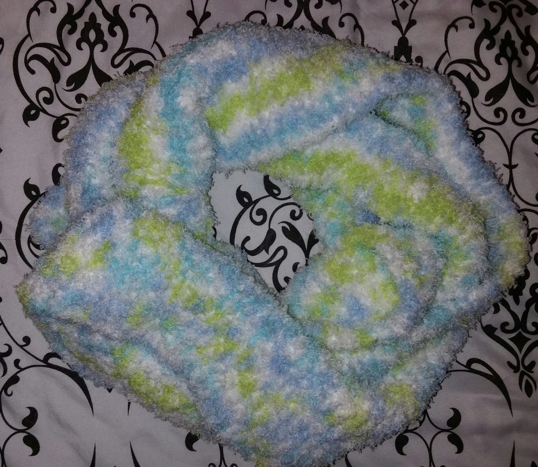 Big Fluffy Scarf tricoté à la main en blanc, vert et bleu Etsy France