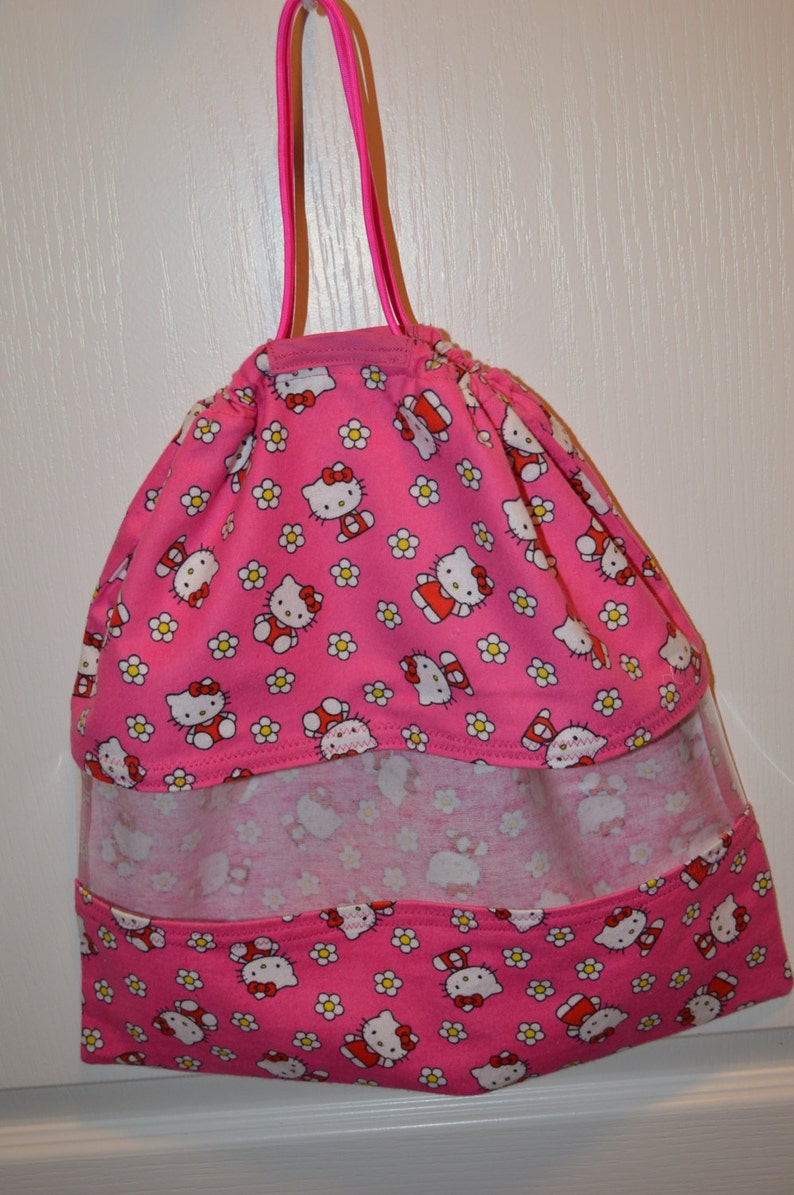 Hello Kitty Hanging Peek-A-Boo Bag