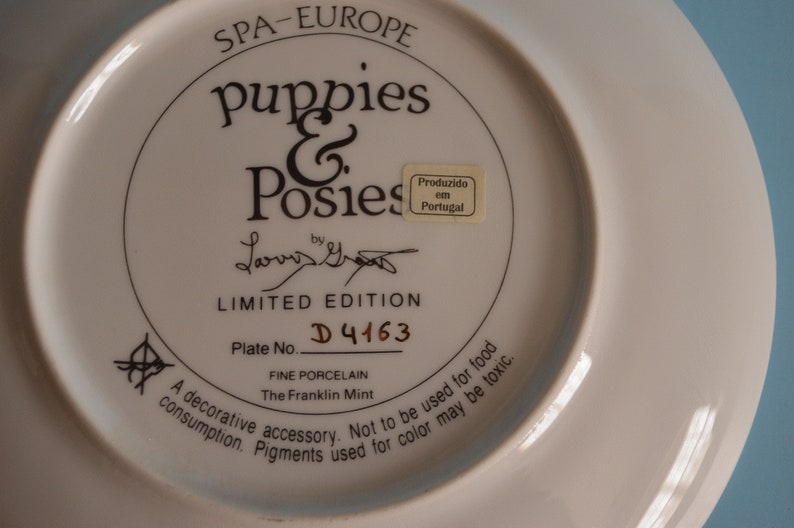 The Franklin Mint Spa-Europe Puppies /& Posies by Louis Grant Limited Edition Vintage Collectible Ceramic Gold Rimmed Plate