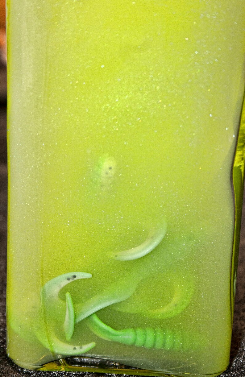Gryphanthor Worms Bottle