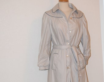 Light Blue Totes II Coat  / Totes 2 1980's Trench Coat / Spring Rain Coat with Contrasting Piping - Women's Medium / Vintage 12