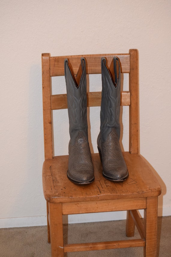 J chisholm women's shop handcrafted boots