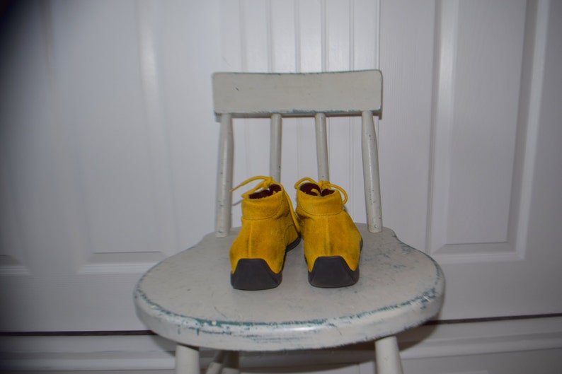 Mustard Yellow Suede /'Aerosoles/' Suede Lace Up Ankle Boots Women/'s 7 Euro 5