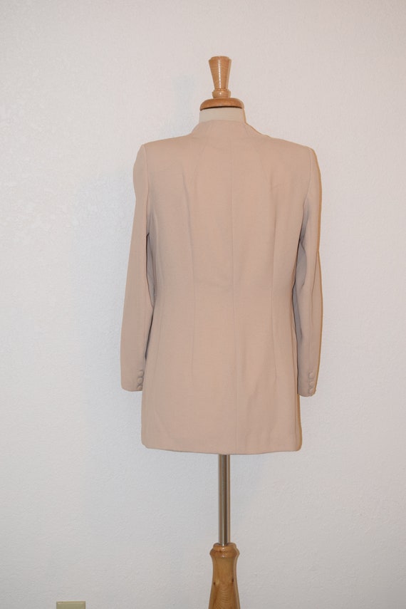 Beautiful Blush Crepe de Chine Fitted Jacket / Co… - image 4