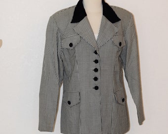 Classic Black and White Wool and Velvet Houndstooth 'Paul Harris Designs' Fit and Flair Riding Jacket / Blazer - Women's Medium to Large