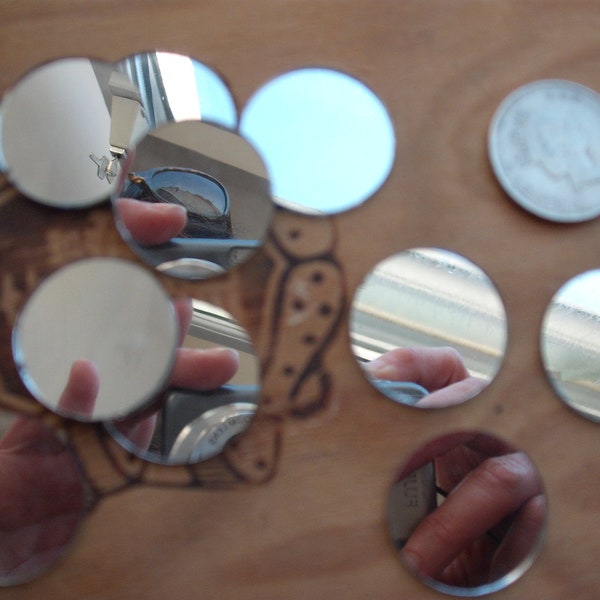 Round mirror cabs