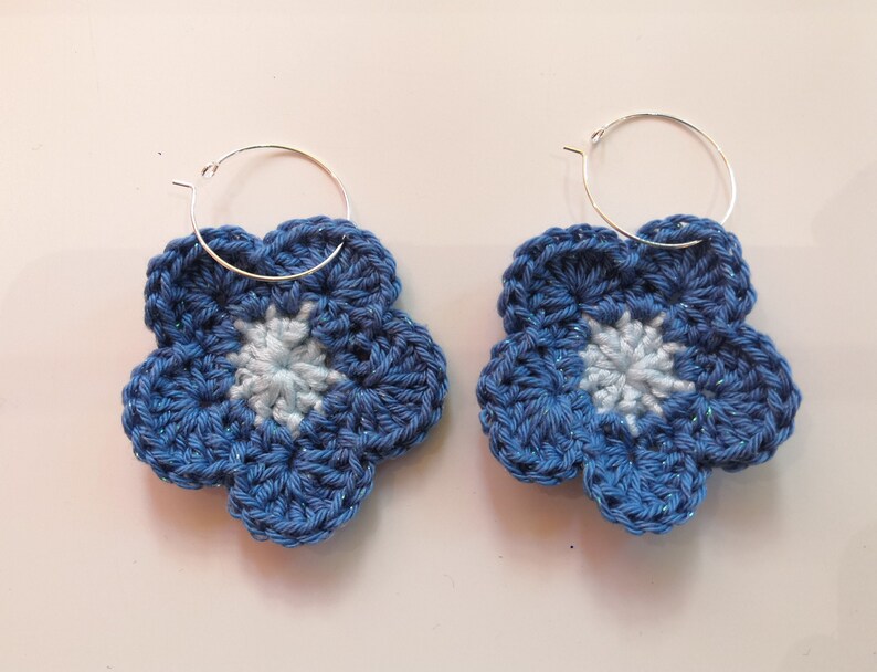 Boucles doreilles fleurs en crochet hippie bohème flower power seventies image 1