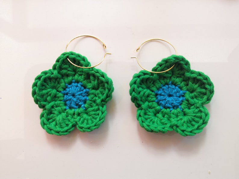 Boucles doreilles fleurs en crochet hippie bohème flower power seventies image 1