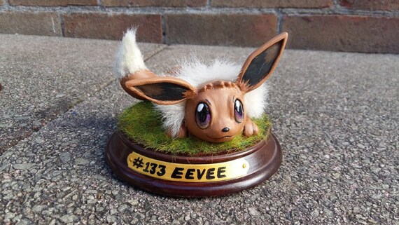 eevee statue