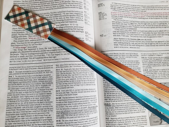 How to Make Bible Ribbon Bookmarks {tutorial}